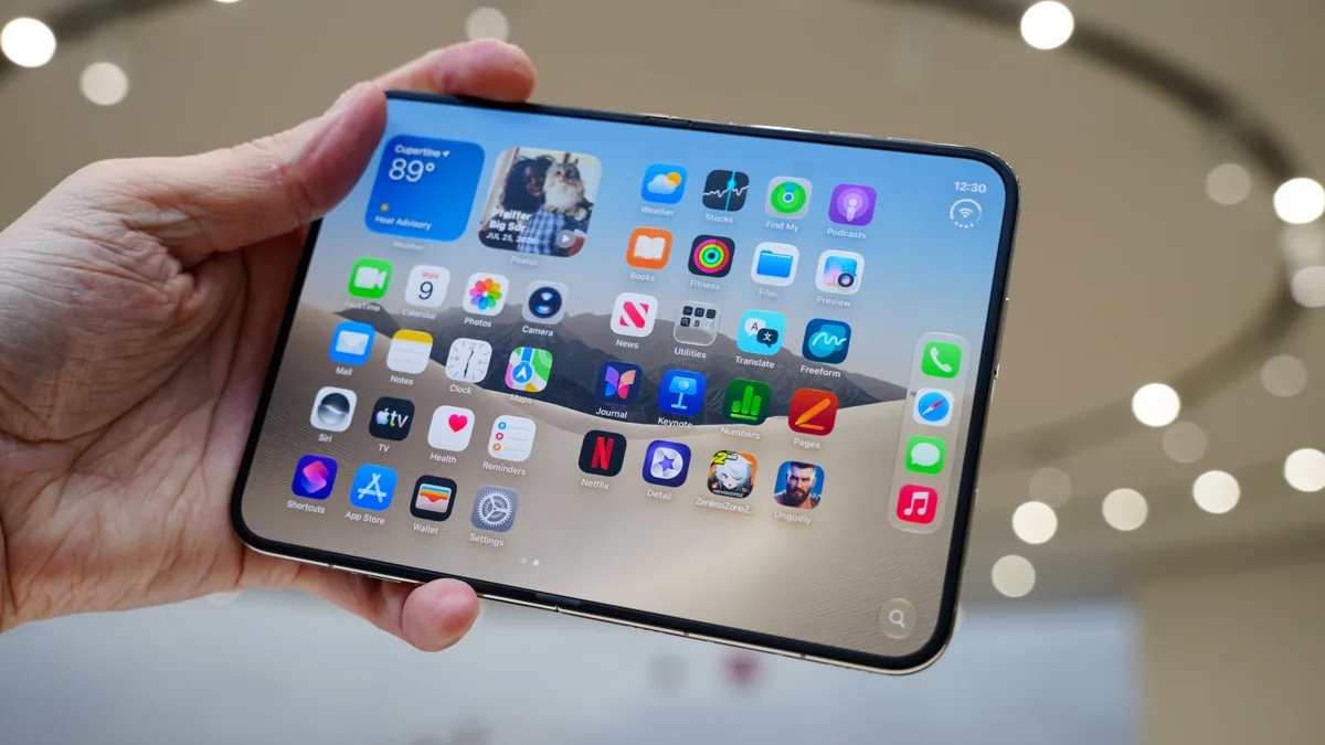 The iPhone Duo Could Be the Travel Sketchbook of My Dreams