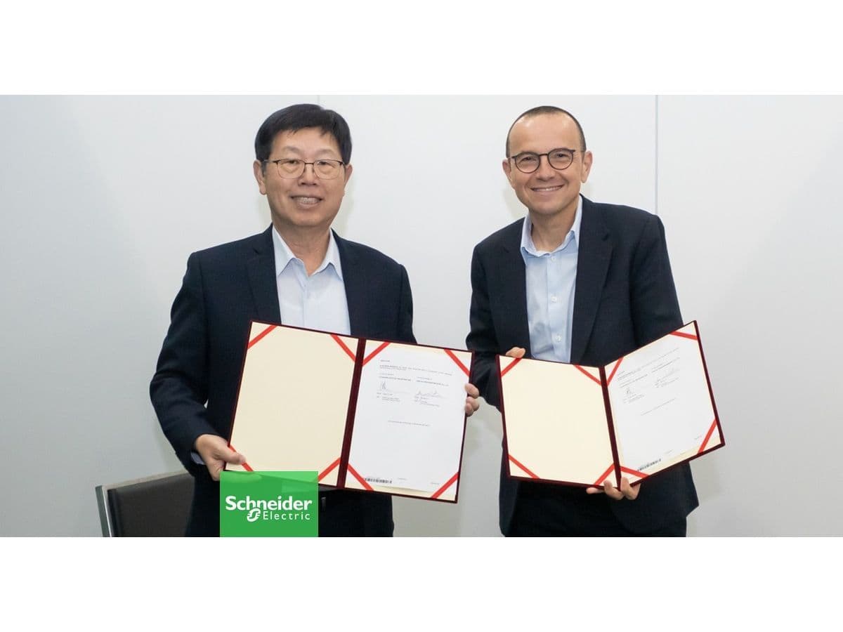 Schneider Electric and Hon Hai Technology Group (Foxconn) announce strategic collaboration to accelerate next-generation AI data centers